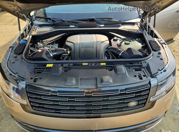 SALKP9E91SA297608 2025 LAND ROVER RANGE Gold Engine compartment view
