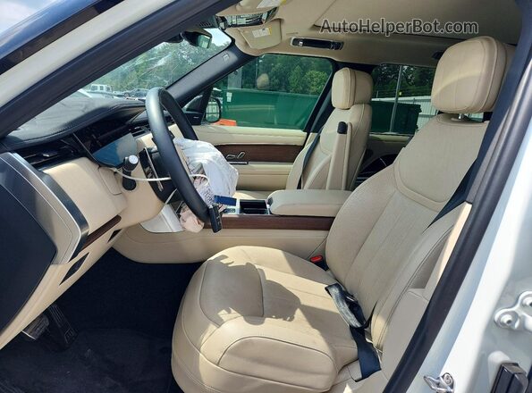 SALKP9FU2RA241240 2024 LAND ROVER RANGE White წინა სალონის ხედი