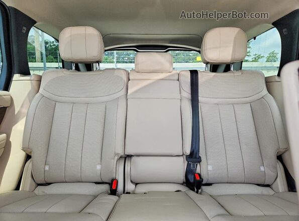 SALKP9FU2RA241240 2024 LAND ROVER RANGE White უკანა სავარძლების ხედი