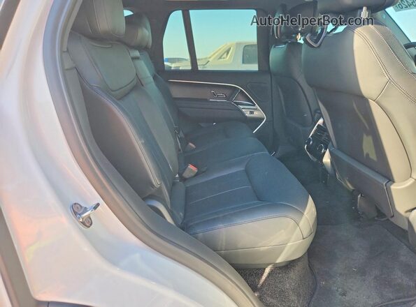 SALKP9FU4TA343257 2026 LAND ROVER RANGE White Вид задньої частини салону