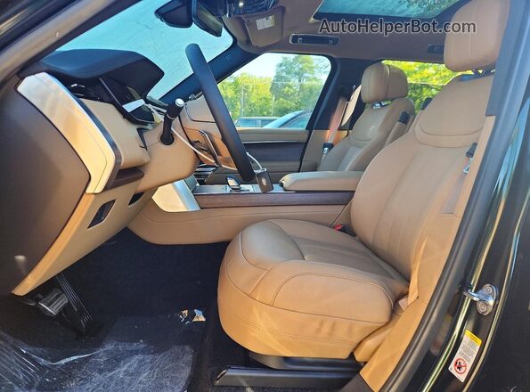 SALKPBFU3TA368643 2026 LAND ROVER RANGE Green Вид салону спереду