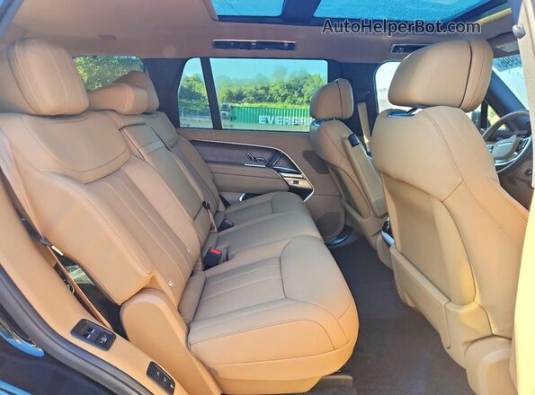 SALKPBFU3TA368643 2026 LAND ROVER RANGE Green Вид задньої частини салону
