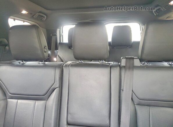 SALRG2RV6K2407933 2019 LAND ROVER DISCOVERY Silver Widok tylnych siedzeń