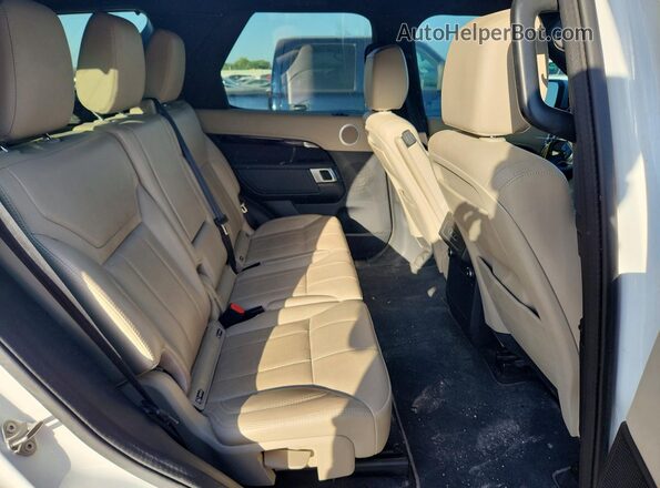 SALRG2RV9L2428891 2020 LAND ROVER DISCOVERY White Rear seats view