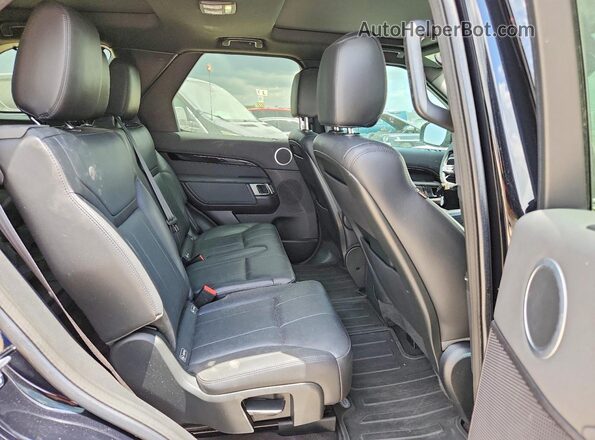SALRG2RVXJA059039 2018 LAND ROVER DISCOVERY Черный Вид задней части салона