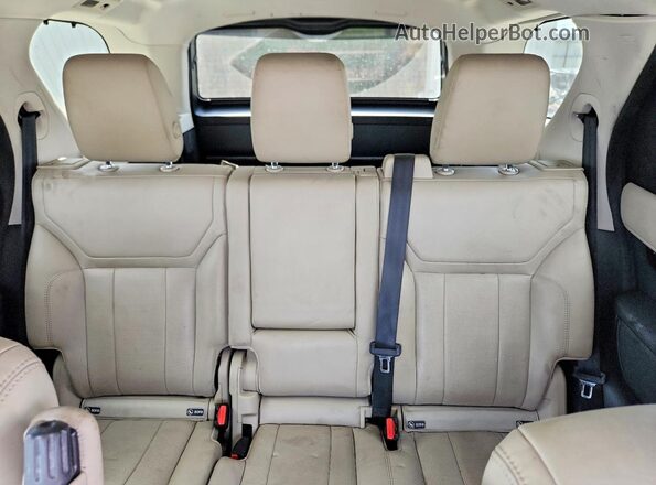 SALRG2RVXL2422405 2020 LAND ROVER DISCOVERY White Вид задніх сидінь