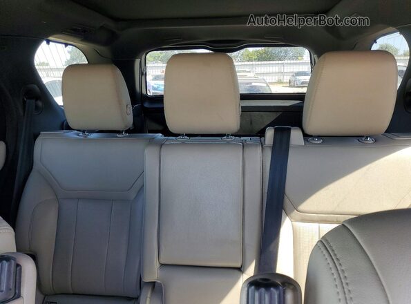 SALRG2RVXL2425336 2020 LAND ROVER DISCOVERY White Widok tylnych siedzeń