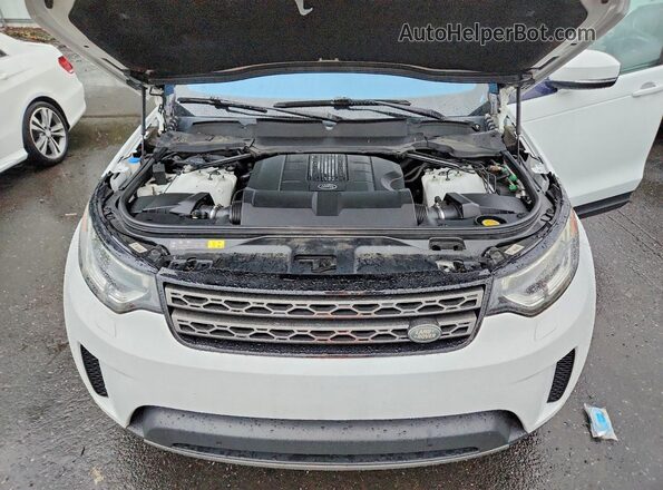SALRGBBV6HA042453 2017 LAND ROVER DISCOVERY White Rear interior view