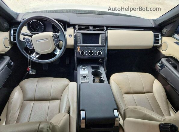 SALRGBBVXHA037322 2017 LAND ROVER DISCOVERY Tan წინა პანელის ხედი