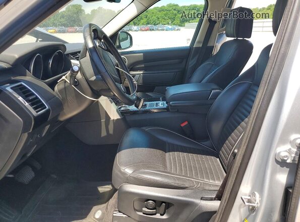 SALRHBBV7HA028185 2017 LAND ROVER DISCOVERY Silver წინა სალონის ხედი