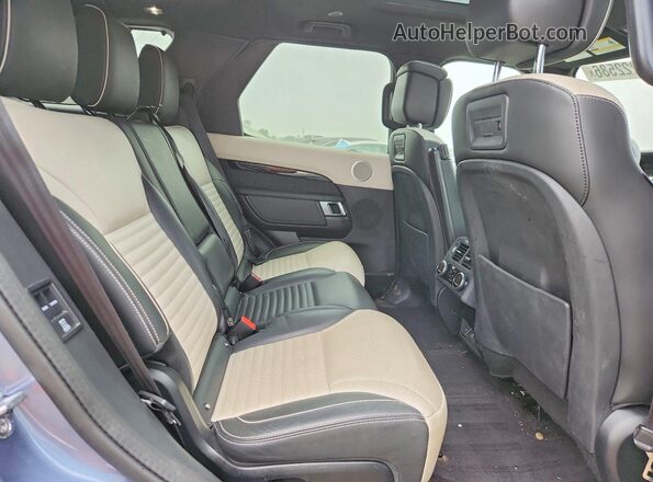 SALRM4RU5M2450593 2021 LAND ROVER DISCOVERY Blue Rear seats view
