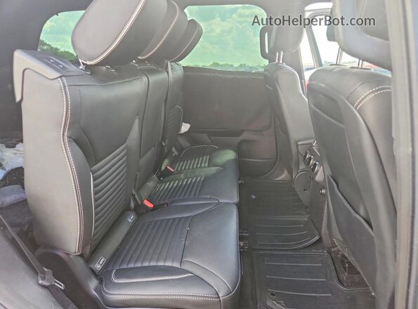 SALRR2RK8JA073487 2018 LAND ROVER DISCOVERY White Հետևի նստատեղերի տեսք