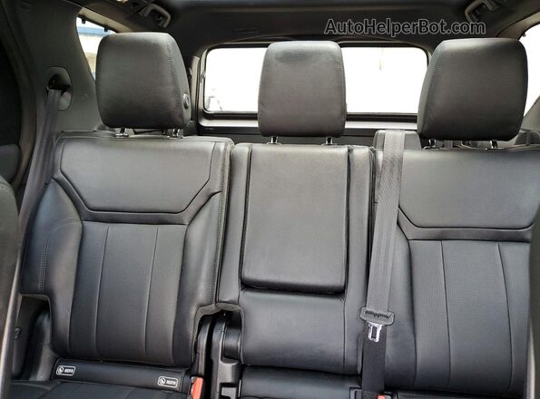 SALRR2RV7JA079100 2018 LAND ROVER DISCOVERY White Vista de los asientos traseros