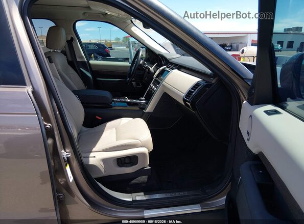 SALRRBBK4HA017874 2017 LAND ROVER DISCOVERY Brown Widok wnętrza z przodu