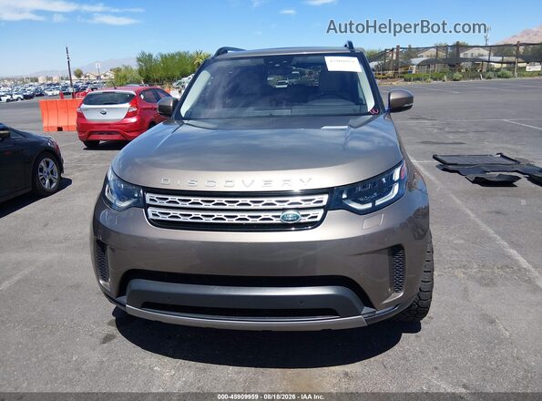 SALRRBBK4HA017874 2017 LAND ROVER DISCOVERY Brown Widok wnętrza z tyłu