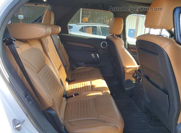 SALRRBBV0HA028025 2017 LAND ROVER DISCOVERY White Вид задніх сидінь