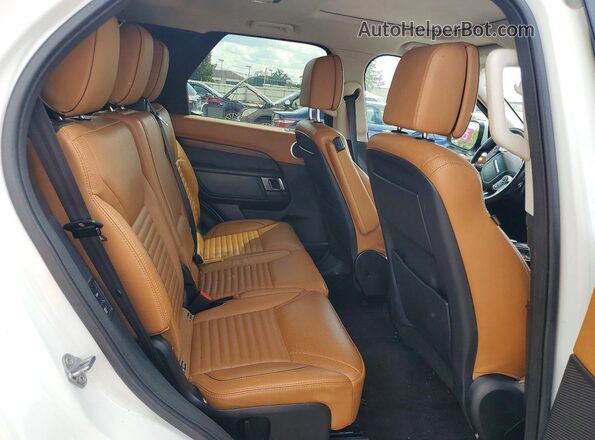 SALRT2RV9JA075759 2018 LAND ROVER DISCOVERY Белый Вид задней части салона
