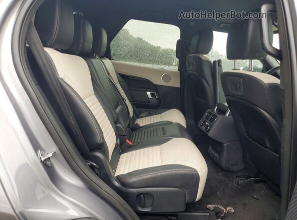 SALRT2RX0M2454648 2021 LAND ROVER DISCOVERY Silver Widok wnętrza z tyłu