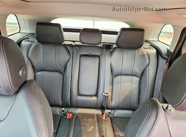 SALVP2BG4HH216317 2017 LAND ROVER RANGE White Rear seats view