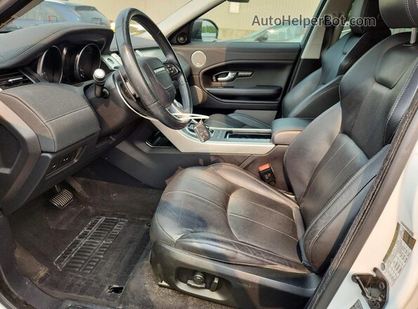 SALVP2BG4HH216317 2017 LAND ROVER RANGE White Front interior view