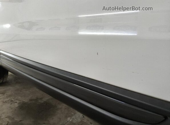 SALVP2BG8HH223142 2017 LAND ROVER RANGE White 