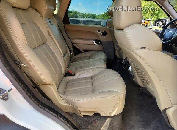 SALWR2FV0HA692936 2017 LAND ROVER RANGE White Widok tylnych siedzeń