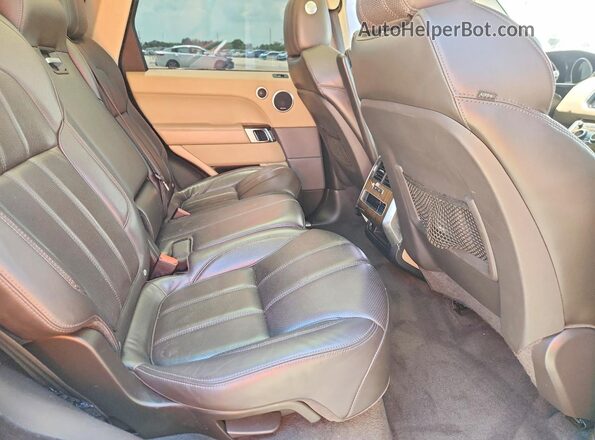 SALWR2KF0GA663031 2016 LAND ROVER RANGE White Rear seats view