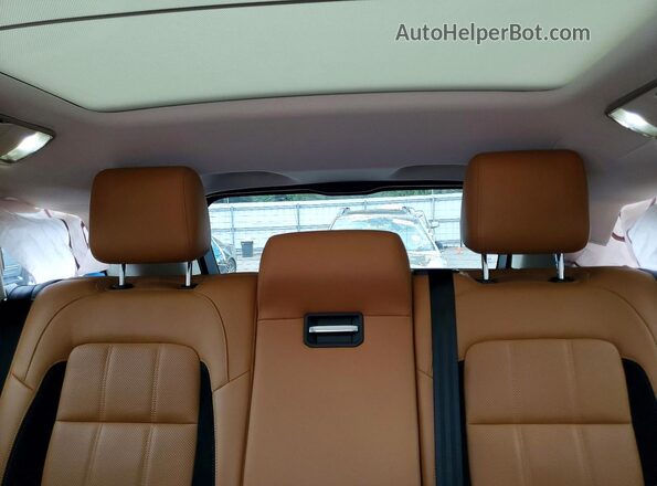 SALWR2RE3KA822694 2019 LAND ROVER RANGE Red Widok tylnych siedzeń