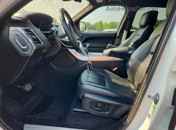 SALWR2RU9KA868831 2019 LAND ROVER RANGE White Вид салону спереду