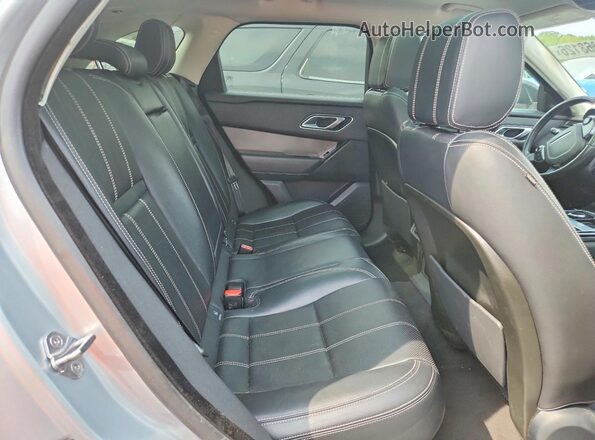 SALYB2EX7LA256643 2020 LAND ROVER RANGE Silver Widok wnętrza z tyłu