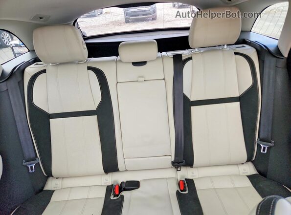 SALYB2RVXJA730090 2018 LAND ROVER RANGE Blue Rear seats view
