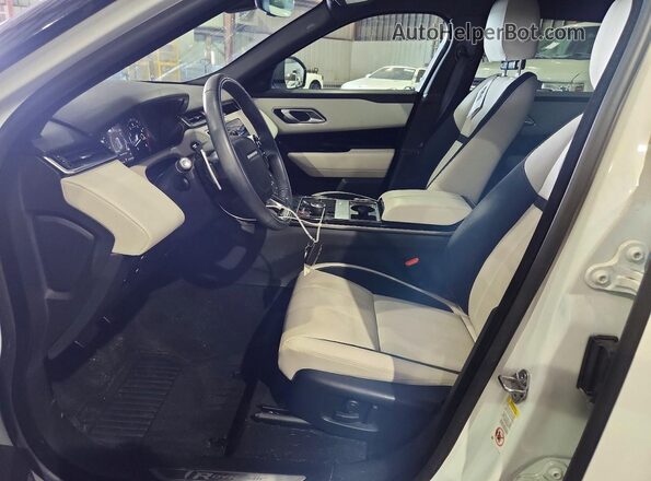 SALYK2FV1LA238166 2020 LAND ROVER RANGE White Front interior view