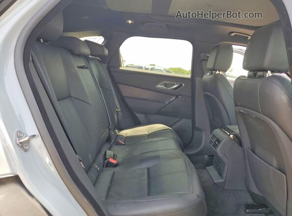 SALYL2EX4TA824179 2026 LAND ROVER RANGE Gray Rear seats view
