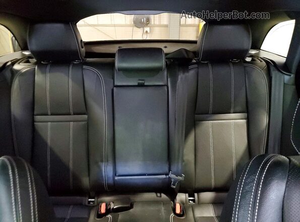 SALYT2EX2NA345360 2022 LAND ROVER RANGE Белый Вид задних сидений