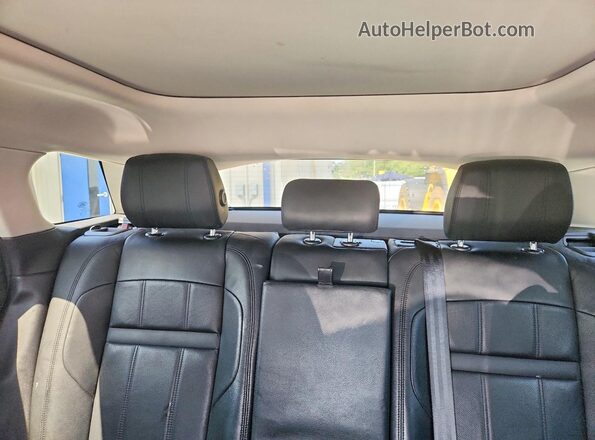 SALZJ2FX7LH060716 2020 LAND ROVER RANGE Black Rear seats view