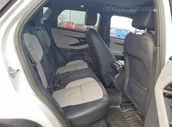 SALZT2FX7PH209996 2023 LAND ROVER RANGE White Vista interior trasera