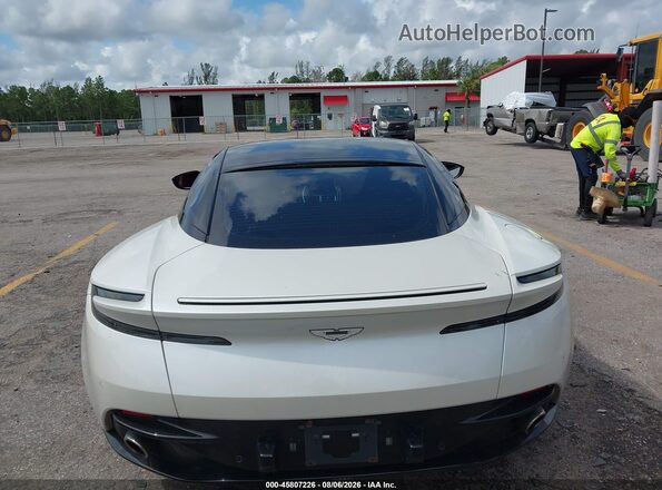 SCFRMFAV1HGL02877 2017 ASTON MARTIN DB11 White 
