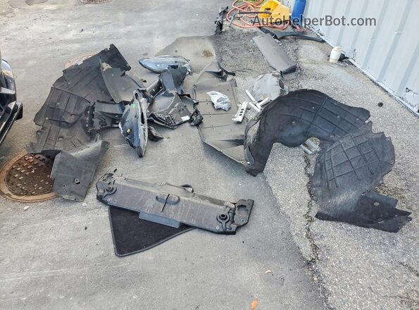 SCFSMGAW6KGN01558 2019 ASTON MARTIN VANTAGE Black Շարժիչի բաժամունքի տեսք