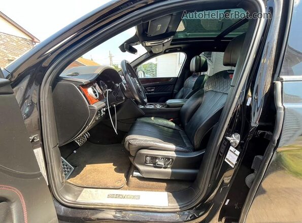 SJAAC2ZV4HC016056 2017 BENTLEY BENTAYGA Черный Вид щитка приборов