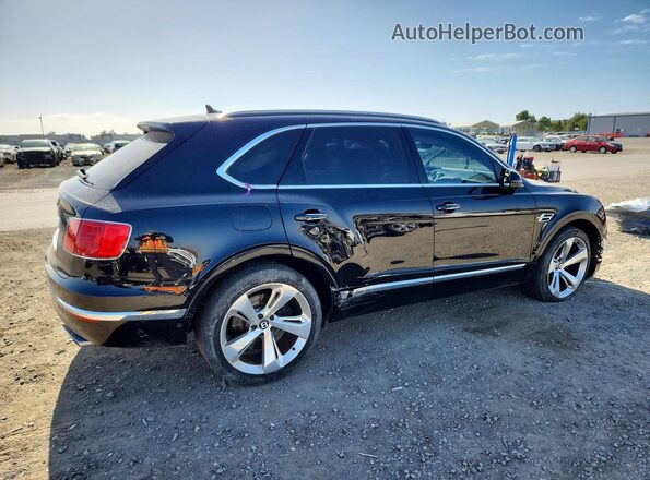 SJAAC2ZV5JC017982 2018 BENTLEY BENTAYGA Black Հետևի աջ