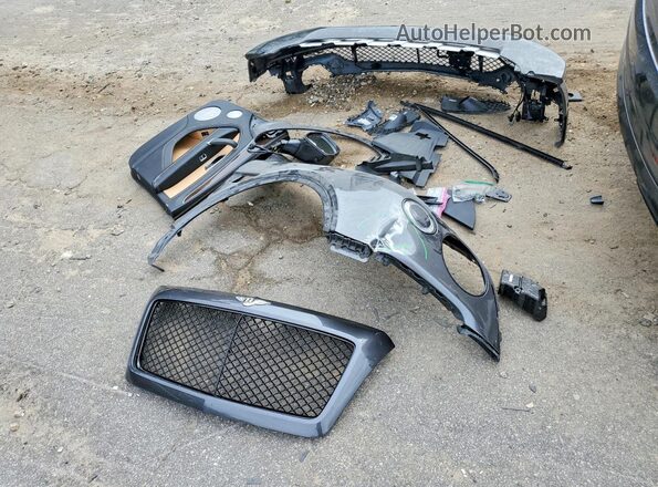 SJAAC2ZV6JC018686 2018 BENTLEY BENTAYGA Gray Vista de la etiqueta del VIN