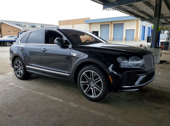 SJAAM2ZV8MC035958 2021 BENTLEY BENTAYGA Черный Передняя правая четверть