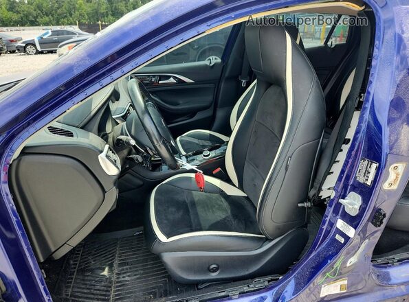 SJKCH5CP3JA041775 2018 INFINITI QX30 Синий Вид салона спереди