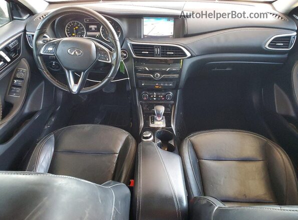 SJKCH5CP5HA025684 2017 INFINITI QX30 Серый Вид панели приборов