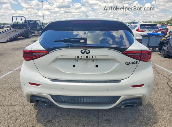 SJKCH5CP8HA033262 2017 INFINITI QX30 White Rear view