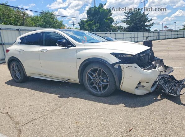 SJKCH5CP8HA033262 2017 INFINITI QX30 White Front right