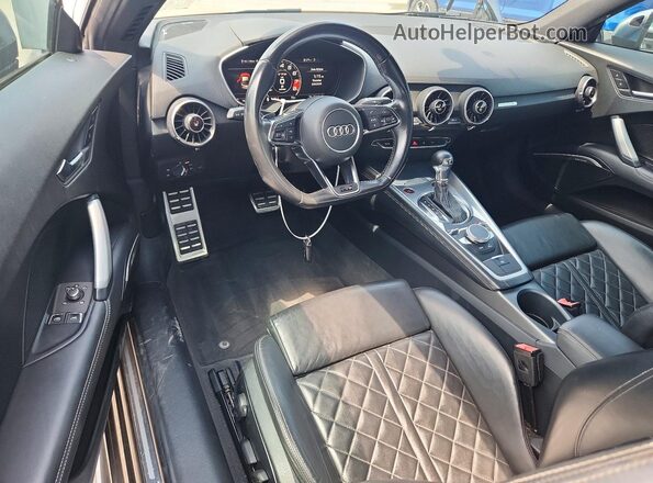TRUC1AFV6H1000874 2017 AUDI TT Gray წინა პანელის ხედი