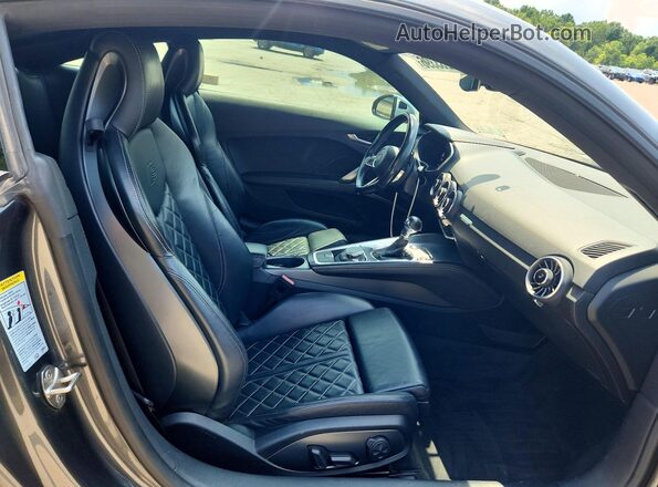 TRUC1AFV6H1000874 2017 AUDI TT Gray უკანა სავარძლების ხედი