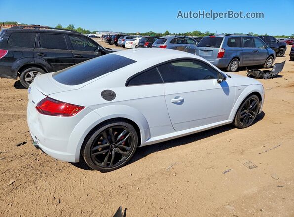 TRUC5AFVXH1014104 2017 AUDI TT White Rear right