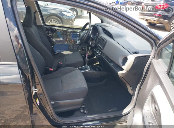VNKKTUD32HA073573 2017 TOYOTA YARIS Black Front interior view